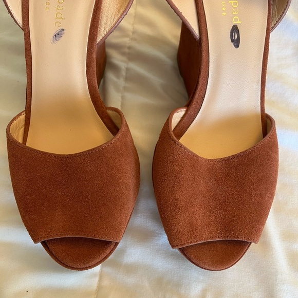 Kate Spade  Suede Wedge
Sandals Color is Coral Called  Dark Tawny Size 7.5 - Picture 12 of 17